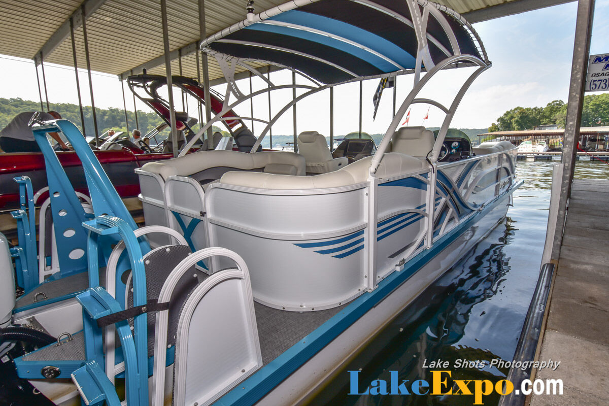 Fall In Water Boat Show-057.jpg